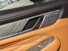 2022款 3.0T 运动版 造境型 5座