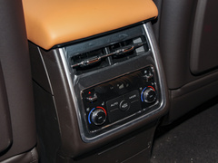2022款 3.0T 运动版 造境型 5座