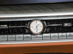 2022款 3.0T 运动版 造境型 5座