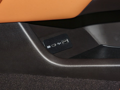 2022款 3.0T 运动版 造境型 5座