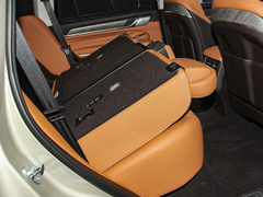 2022款 3.0T 运动版 造境型 5座