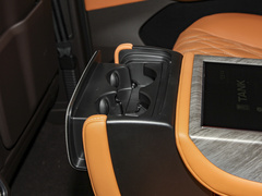 2022款 3.0T 运动版 造境型 5座
