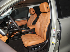 2022款 3.0T 运动版 造境型 5座