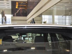 2022款 P300e 性能科技版
免税
