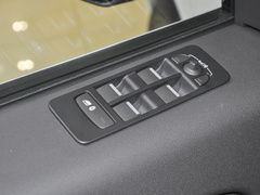 2022款 P300e 性能科技版
免税
