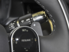 2022款 P300e 性能科技版
免税
