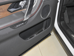 2022款 P300e 性能科技版
免税
