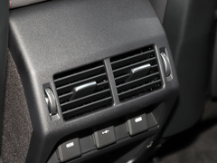 2022款 P300e 性能科技版
免税
