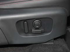 2022款 P300e 性能科技版
免税
