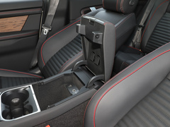 2022款 P300e 性能科技版
免税
