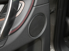 2022款 P300e 性能科技版
免税

