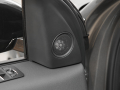 2022款 P300e 性能科技版
免税
