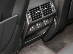 2022款 P300e 性能科技版
免税
