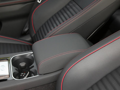 2022款 P300e 性能科技版
免税
