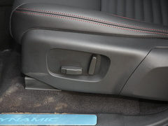 2022款 P300e 性能科技版
免税
