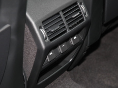 2022款 P300e 性能科技版
免税
