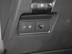 2022款 P300e 性能科技版
免税
