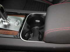 2022款 P300e 性能科技版
免税
