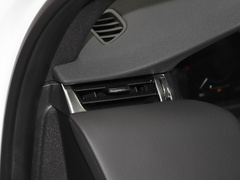 2022款 P300e 性能科技版
免税
