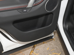 2022款 P300e 性能科技版
免税
