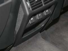 2022款 P300e 性能科技版
免税
