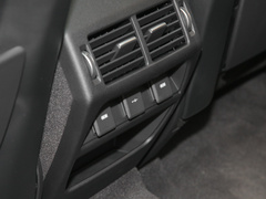 2022款 P300e 性能科技版
免税
