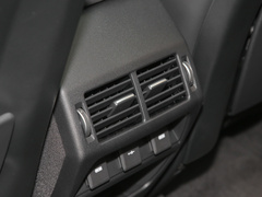 2022款 P300e 性能科技版
免税
