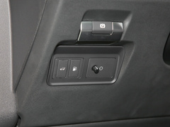 2022款 P300e 性能科技版
免税
