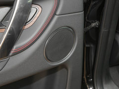 2022款 P300e 性能科技版
免税

