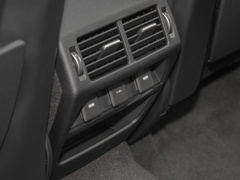 2022款 P300e 性能科技版
免税

