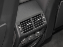 2022款 P300e 性能科技版
免税
