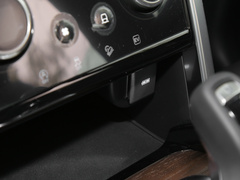 2022款 P300e 性能科技版
免税
