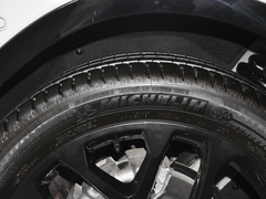 2022款 轻混 650T RS Twin-Clutch四驱7座 白夜版