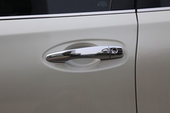 2022款 2.0L 两驱智联舒享版