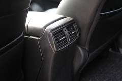2022款 2.0L 两驱智联舒享版