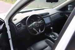 2022款 2.0L 两驱智联舒享版