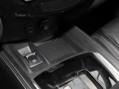 2022款 2.0L 两驱智联舒享版