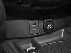 2022款 2.0L 两驱智联舒享版