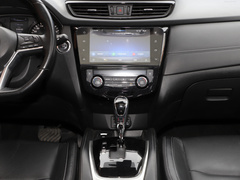 2022款 2.0L 两驱智联舒享版