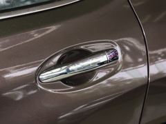 2022款 2.0L 两驱智联舒享版