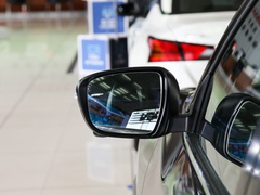 2022款 2.0L 两驱智联舒享版