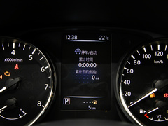 2022款 2.0L 两驱智联舒享版