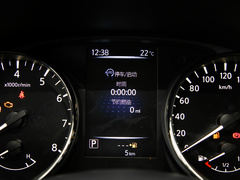 2022款 2.0L 两驱智联舒享版