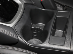 2022款 2.0L 两驱智联舒享版