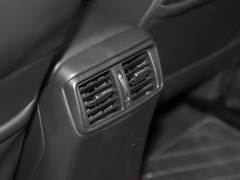 2022款 2.0L 两驱智联臻享版