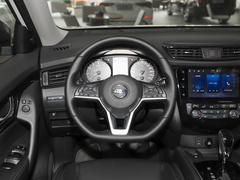 2022款 2.0L 两驱智联臻享版