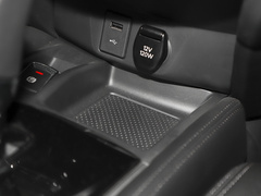2022款 2.0L 两驱智联臻享版
