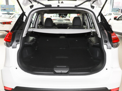 2022款 2.0L 两驱智联臻享版