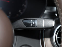 2022款 改款 GLC 260 L 4MATIC 动感型