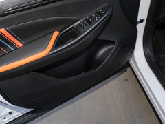 2022款 运动版 1.5T DCT旋风冲锋